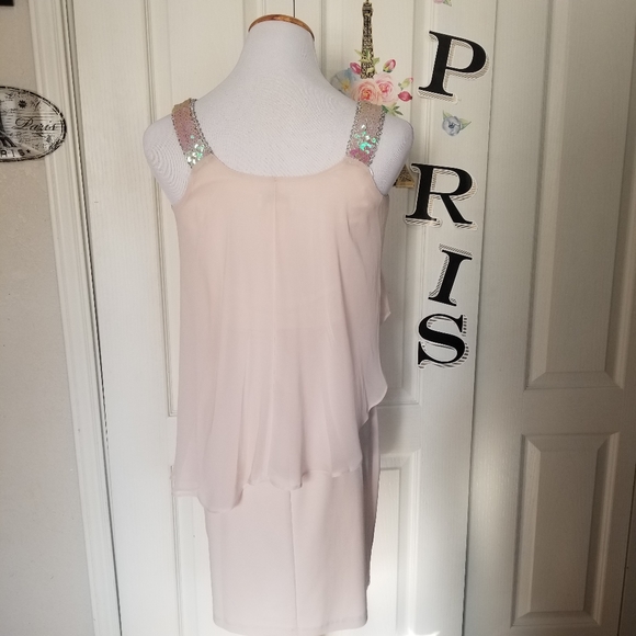 Enfocus Studio Dresses & Skirts - Enfocus Studio Sequence layered Chiffon Elegand Dress